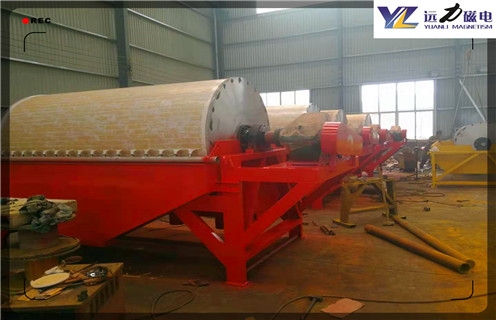 磁選機設備，好的禮物是磁選機設備，好的服務是遠力！_鐵礦磁選機滾筒的耐磨壽命和選礦企業(yè)生產(chǎn)效率！磁場一般為多少_磁塊如何排列