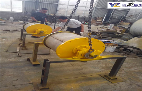 滾筒磁選機(jī)，科技決定滾筒磁選機(jī)更好發(fā)展_鐵礦選礦科技決定滾筒磁選機(jī)更好發(fā)展磁場(chǎng)一般為多少_磁塊如何排列