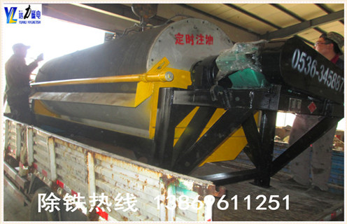 干式磁選機(jī),鐵礦干式磁選機(jī)開(kāi)啟量身定制生產(chǎn)模式_鐵礦干式磁選機(jī)開(kāi)啟量身定制生產(chǎn)模式發(fā)展工作視頻皮帶及結(jié)構(gòu)價(jià)格 干式磁選機(jī),鐵礦干式磁選機(jī)開(kāi)啟量身定制生產(chǎn)模式_鐵礦干式磁選機(jī)開(kāi)啟量身定制生產(chǎn)模式發(fā)展工作視頻皮帶及結(jié)構(gòu)價(jià)格