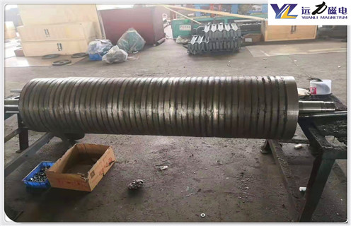 鐵礦石干式磁選機，濰坊鐵礦石干式磁選機設(shè)備廠家注重磁選機的質(zhì)量生產(chǎn)_濰坊鐵礦石干式磁選機設(shè)備廠家注重磁選機的質(zhì)量生產(chǎn)皮帶及結(jié)構(gòu)價格