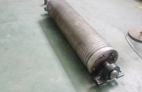 石英砂磁選機，石英砂磁選機攜手礦產事業(yè)再掀選礦浪潮_與時俱進，石英砂磁選機攜手礦產事業(yè)再掀選礦浪潮多少品位