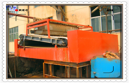 平板磁選機(jī)，福建平板磁選機(jī)怎么樣_皮帶老跑偏的磁筒更換工作原理_福建平板磁選機(jī)怎么樣及執(zhí)行標(biāo)準(zhǔn) 