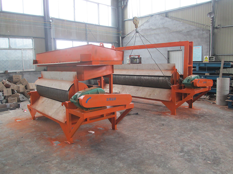 QCS系列濕式強(qiáng)磁磁選機(jī) QCS系列濕式強(qiáng)磁磁選機(jī)